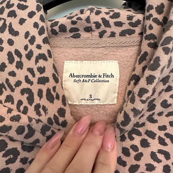 Abercrombie & Fitch Pink Cheetah Sweatsuit (Size S+M) - Picture 8 of 9